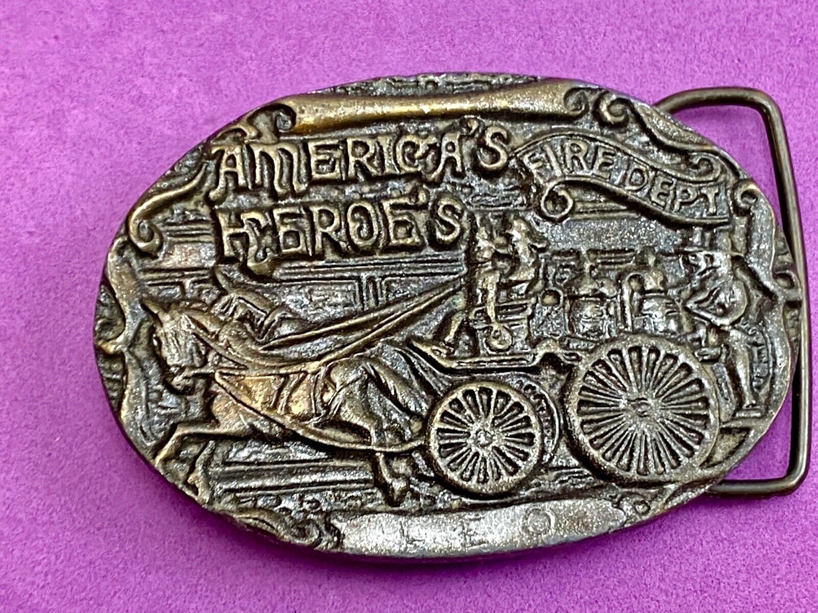 AMERICAS HERO'S VOLUNTEER FIREMAN FIRE DEPARTMENT VINTAGE BELT BUCKLE