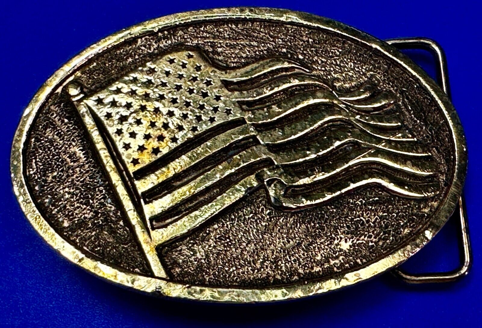American Flag Patriotic Gold Tone Vintage Oval Belt Buckle by Adezy