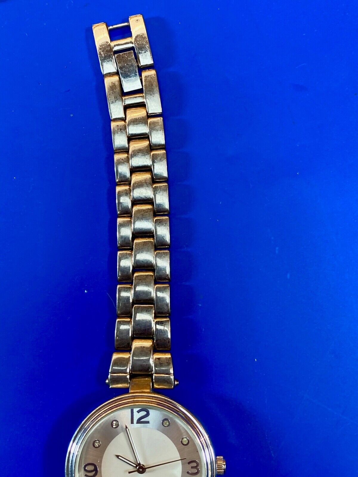 Unbranded Silver Tone Ladies Quartz Watch  - New Battery Working Well! 