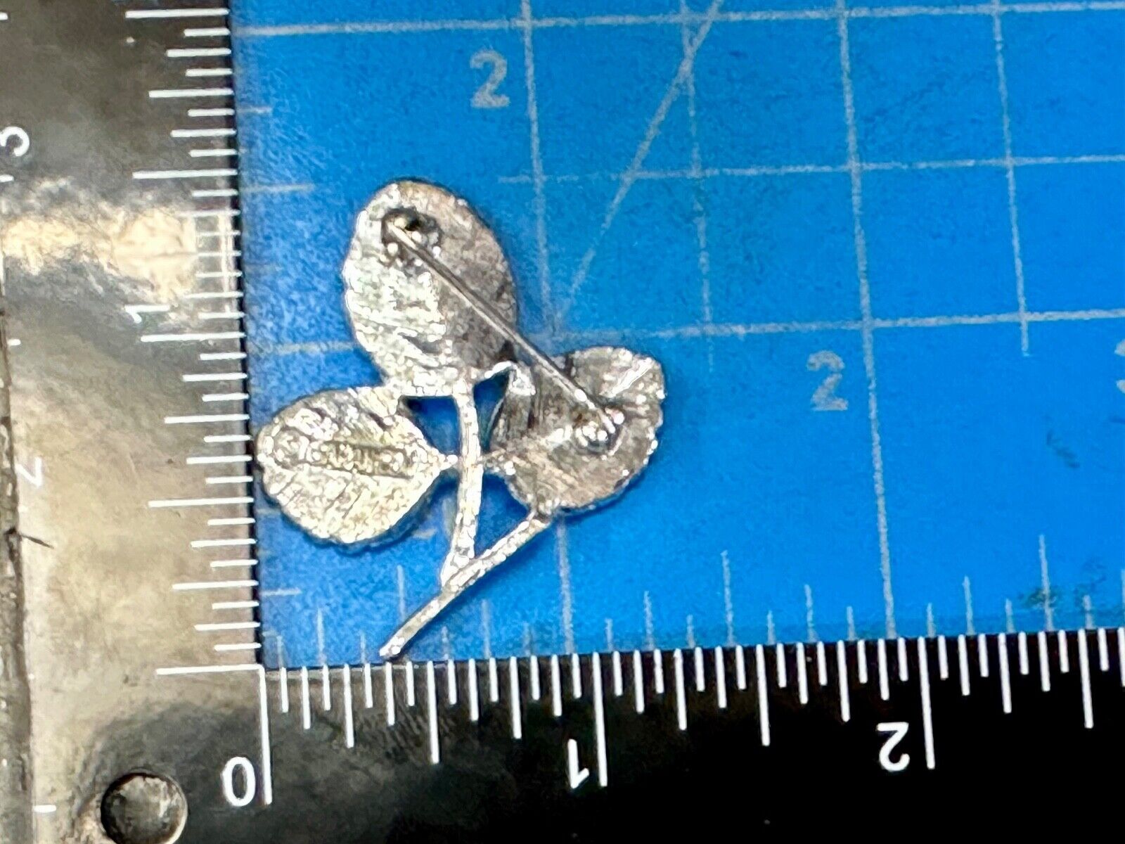Three Leaf cutout Sarah Coventry signed silver tone brooch pin