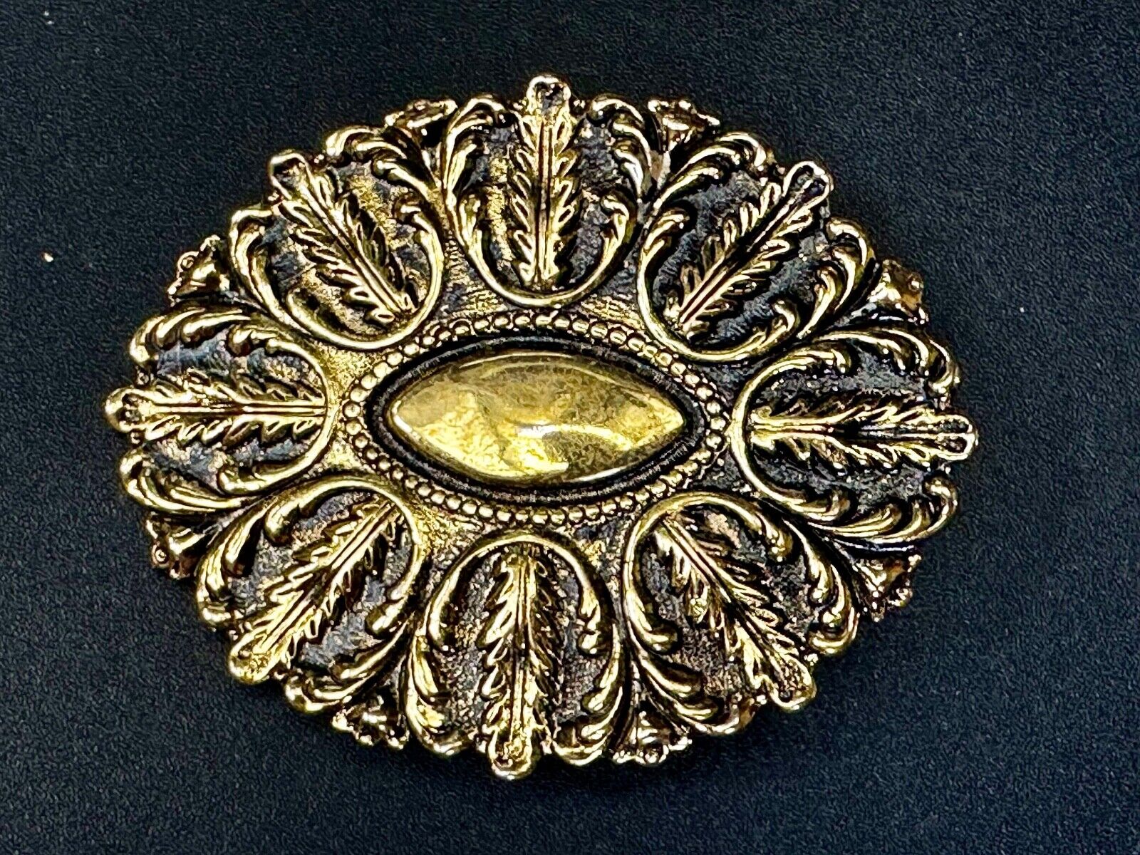 Vintage Leaf Theme Large Gold Tone VTG Belt Buckle by Pappagallo