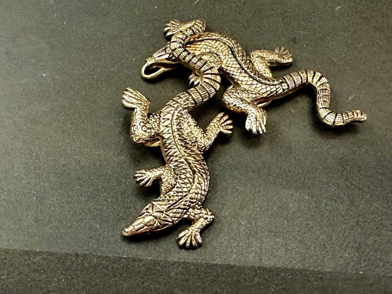 Alligators Crocodiles multi segmented gold tone large Vintage Belt Buckle Loops