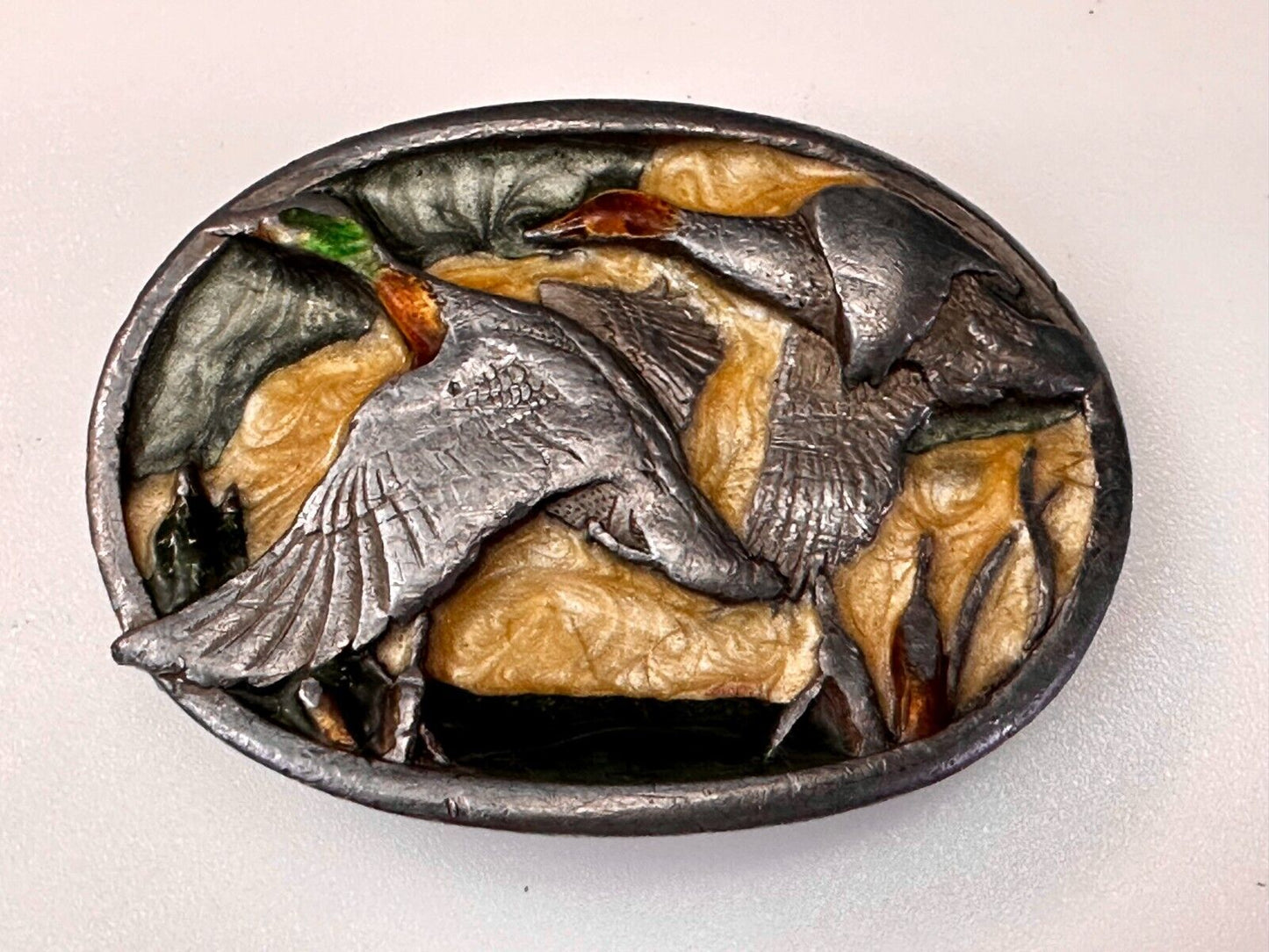American Wild Mallards Ducks  Flying Over the Lake VTG 1983 Belt Buckle Siskiyou