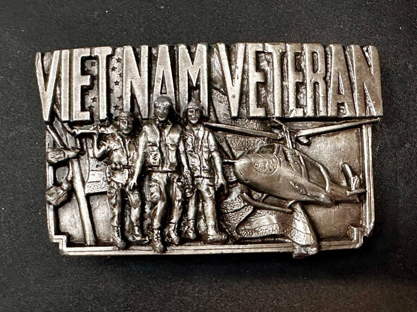 Veteran Vietnam Helicopter Soldiers Military Vtg 1983 Bergamot Belt Buckle