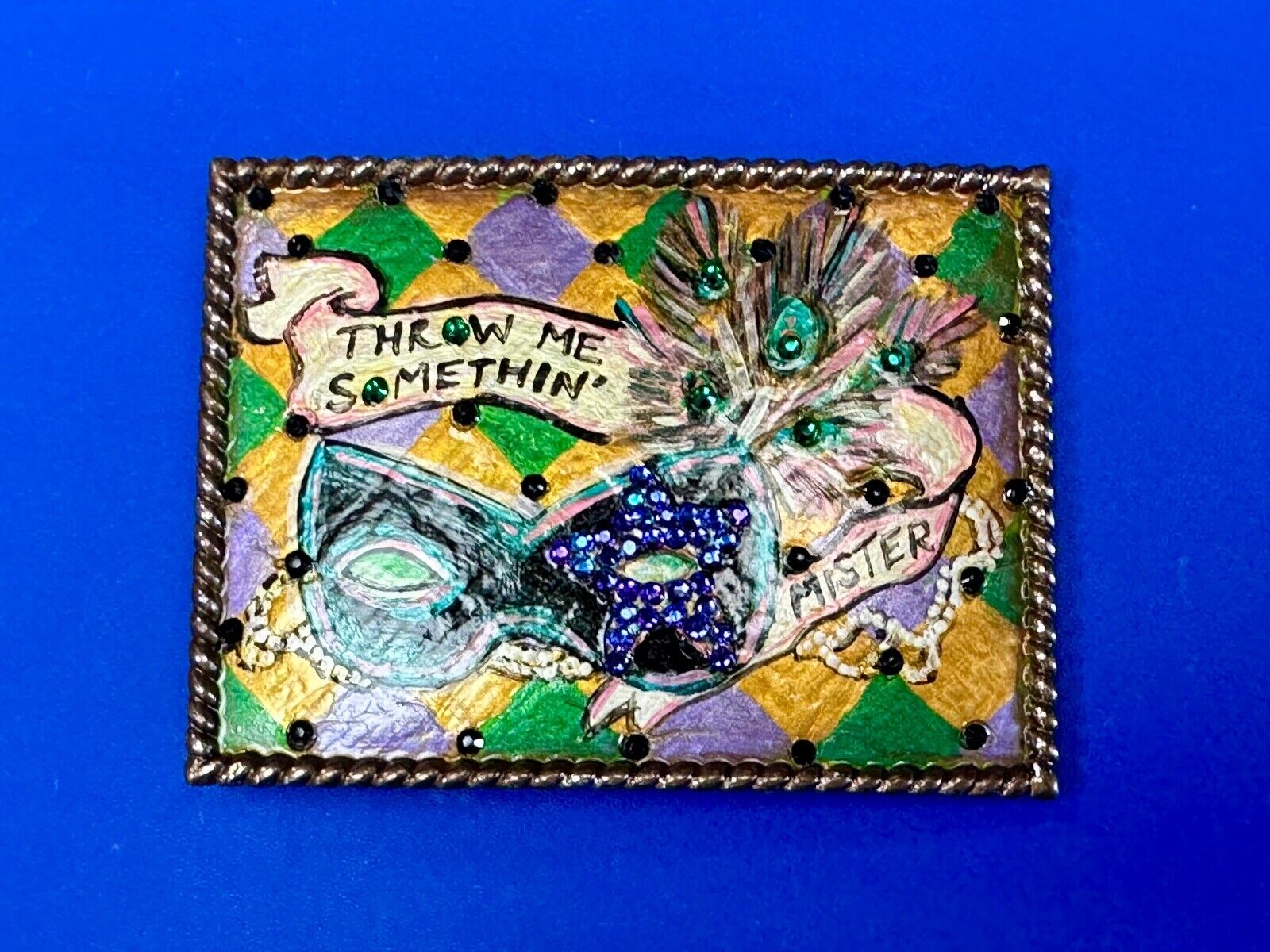 Unique Theatre Stage Show artisan belt buckle - Throw me something mister!