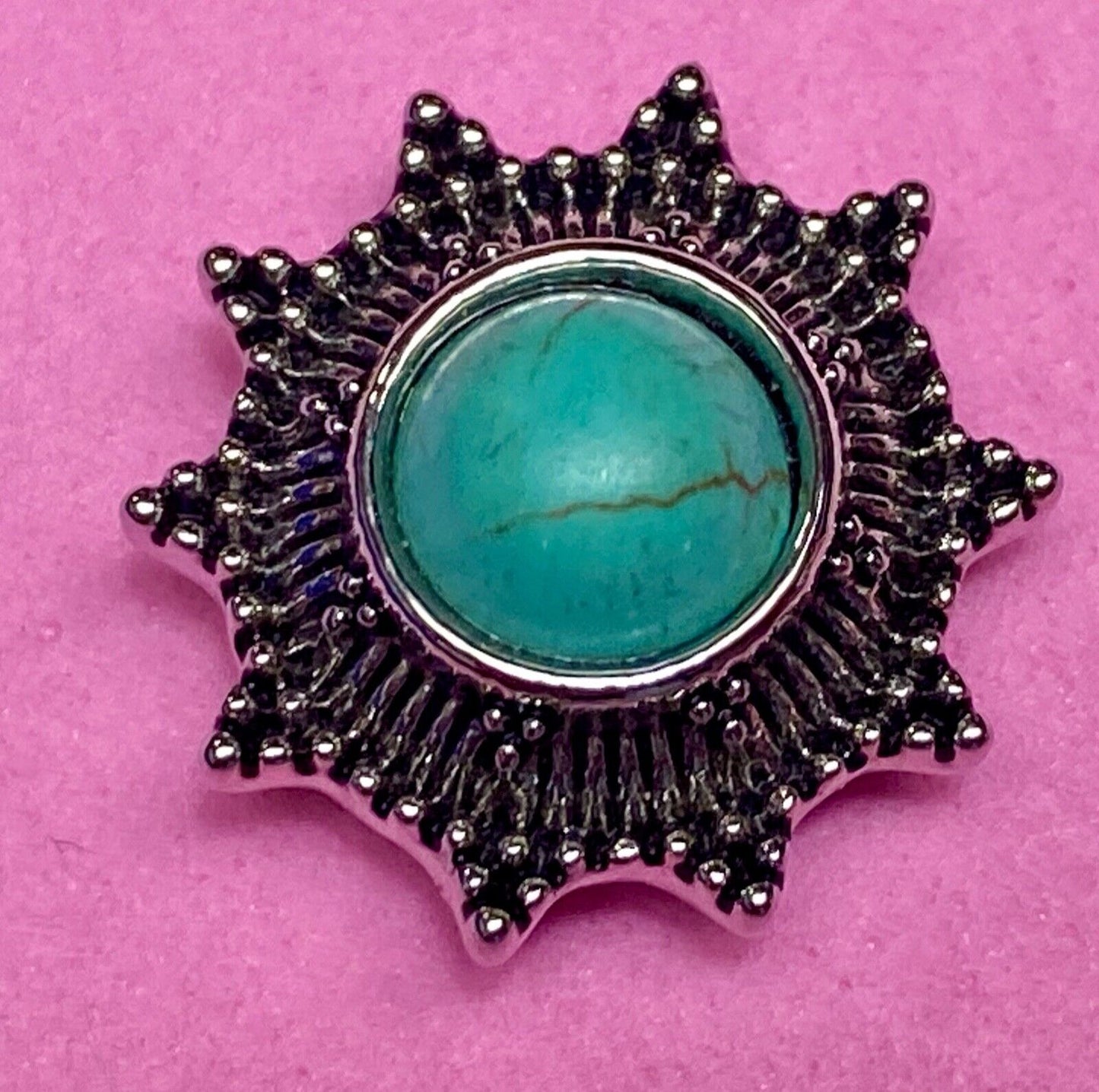Turquoise colored centerpiece sunburst 18mm Ginger Snap Magnolia And Vine