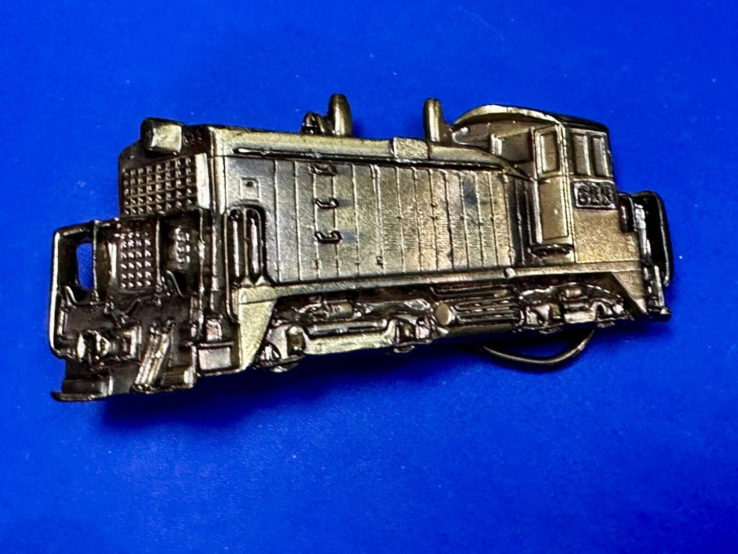 633 Diesel Locomotive RailRoad Train Vtg. 1981 The Great American Belt Buckle Co