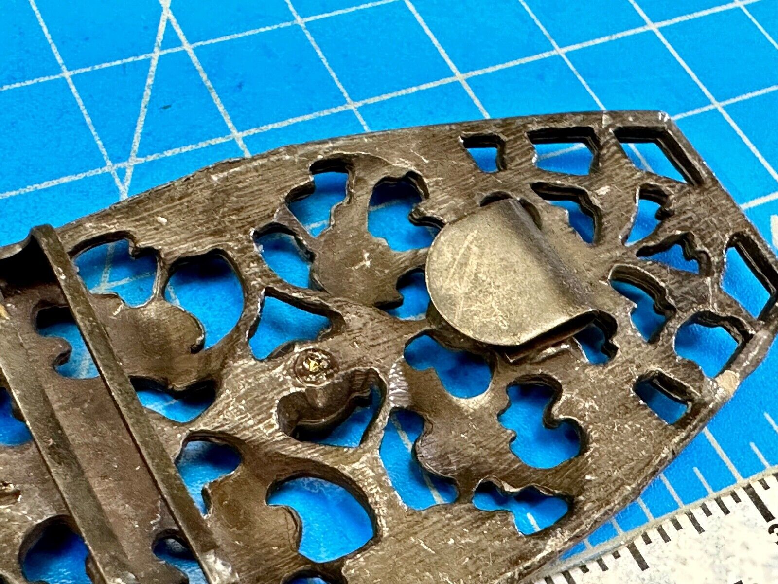 antique three rhinestone's on skeleton belt buckle