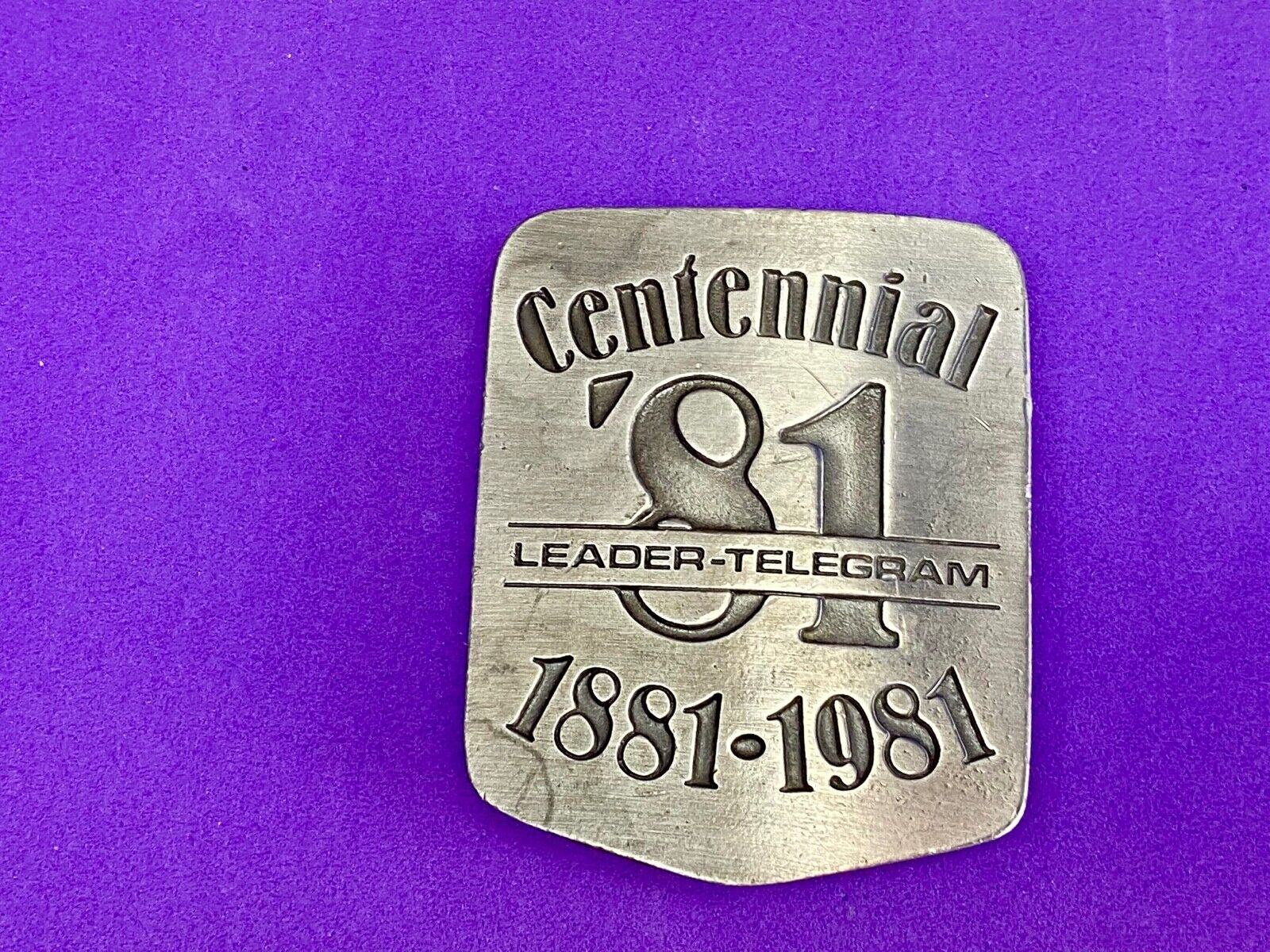 Vintage 1981 LEADER TELEGRAM BELT BUCKLE NEWSPAPER EAU CLAIRE & WEST CENTRAL WI