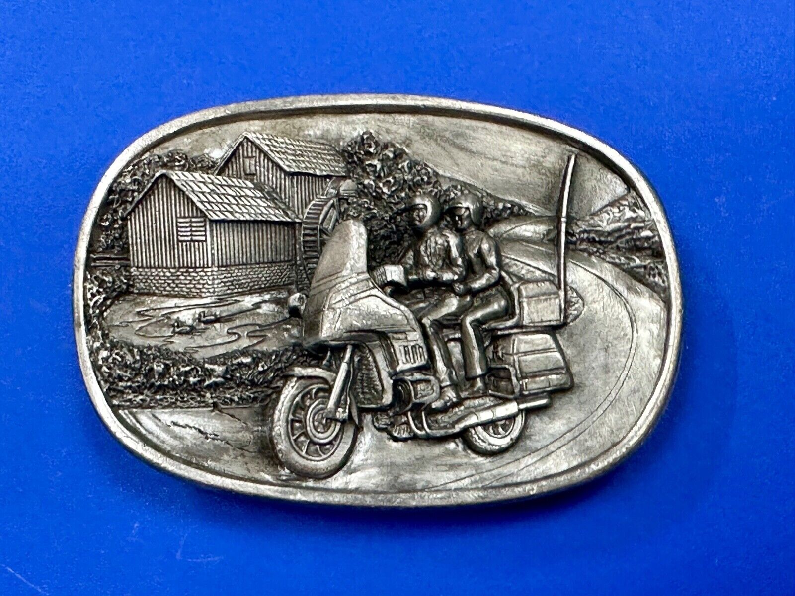 Biker Couple riding on Motorcycle  Vintage 1984 Bergamot belt buckle  L-49 1