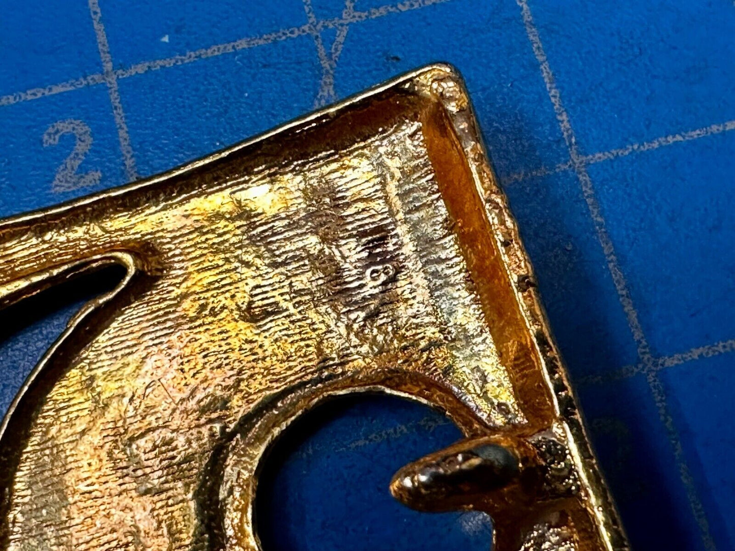 Unique Open Crescent Shape Gold Tone Hippy Style Cutout Belt Buckle