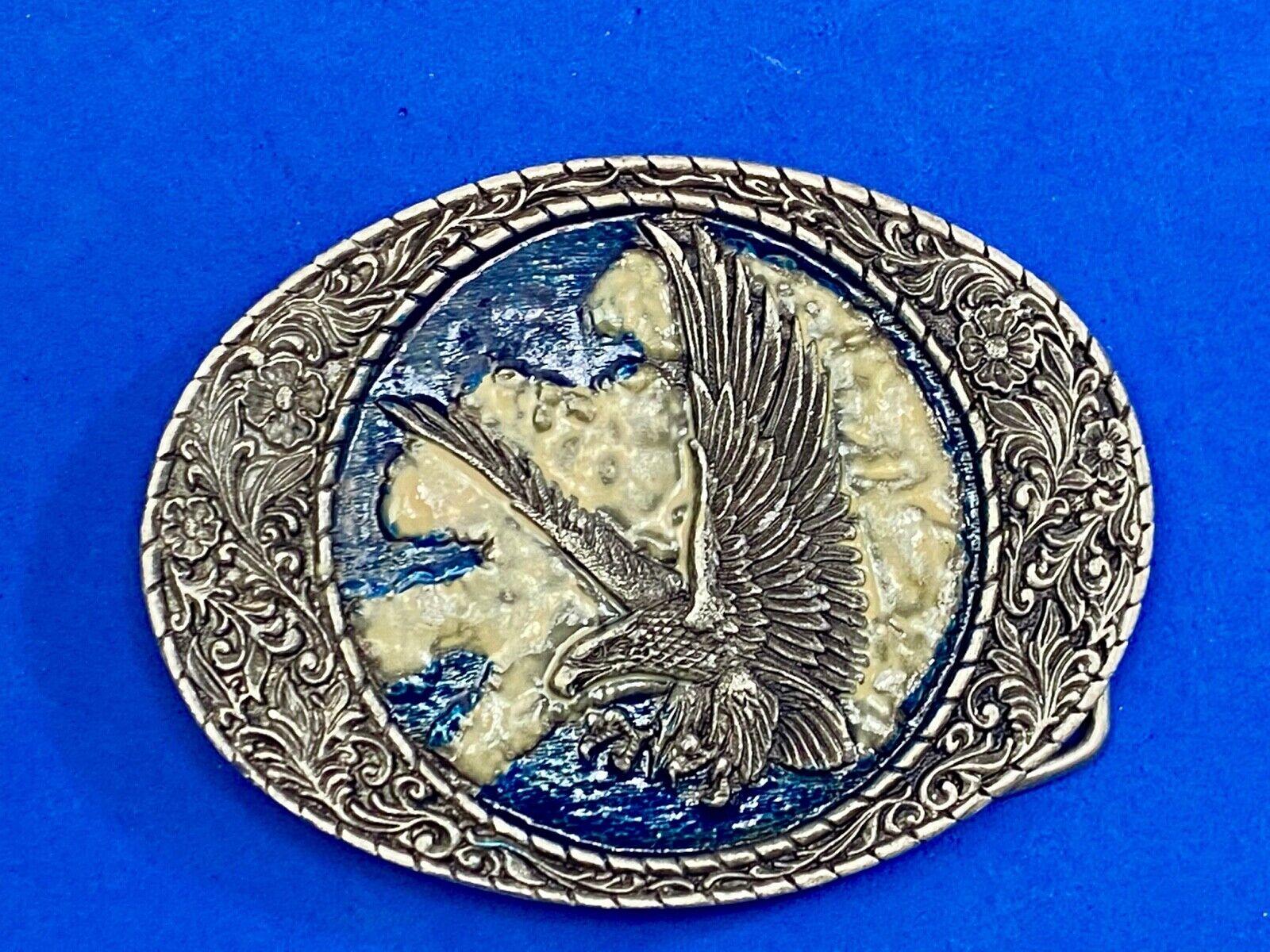 Vintage 1982 American Eagle Flying Wings Wide Indiana Metal Craft Belt Buckle 