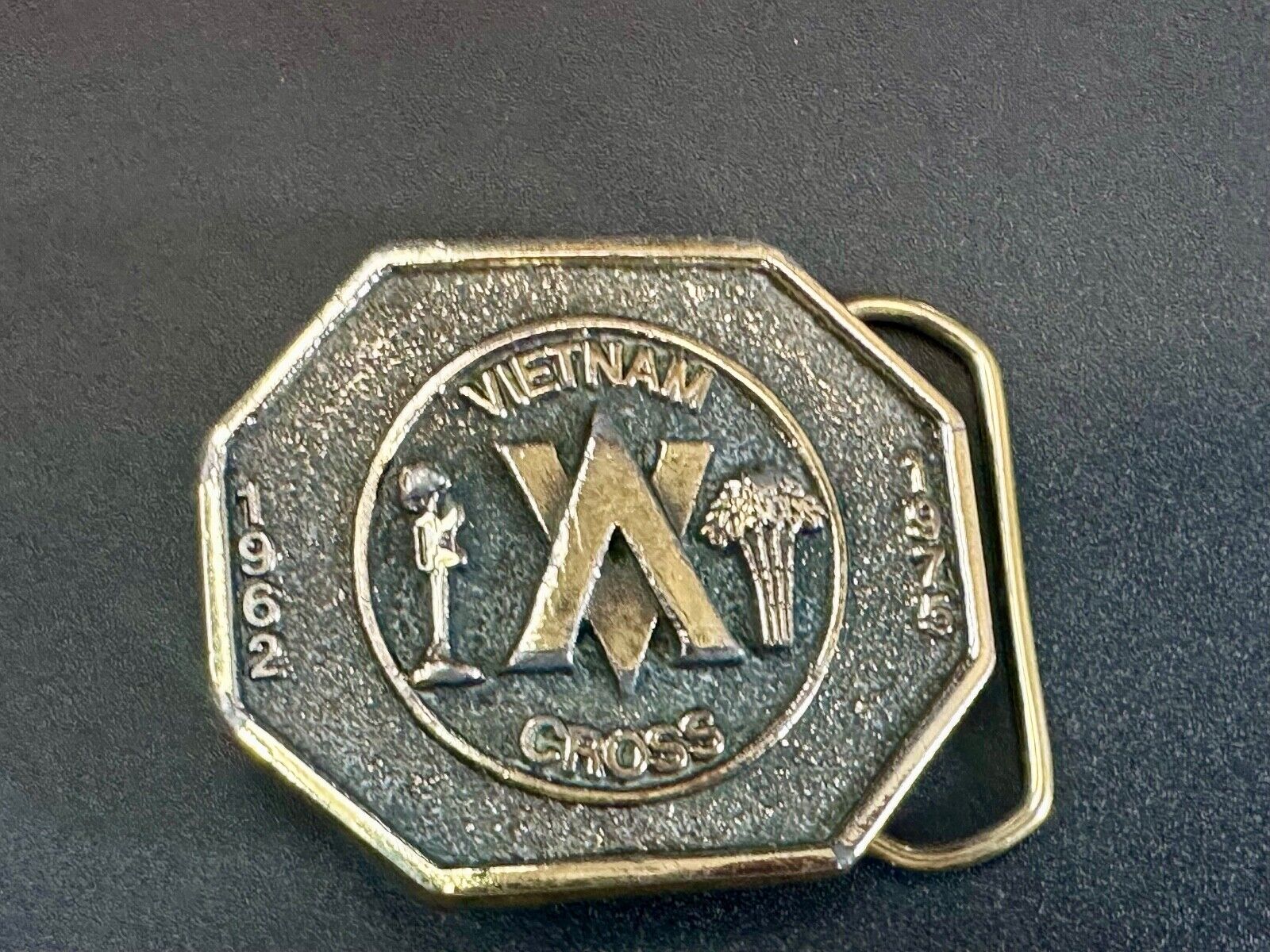 Vietnam Cross of Gallantry award 1962 - 1975 The Great American belt buckle Co