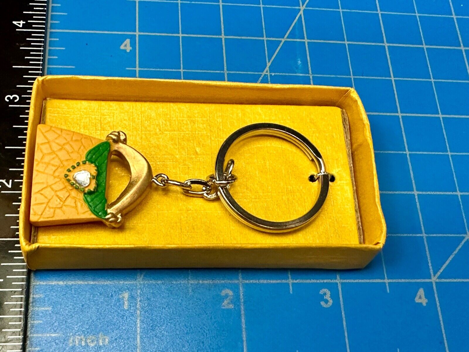 Adorable multicolor Purse with heart Fashioncraft Keychain - Key Ring Chain