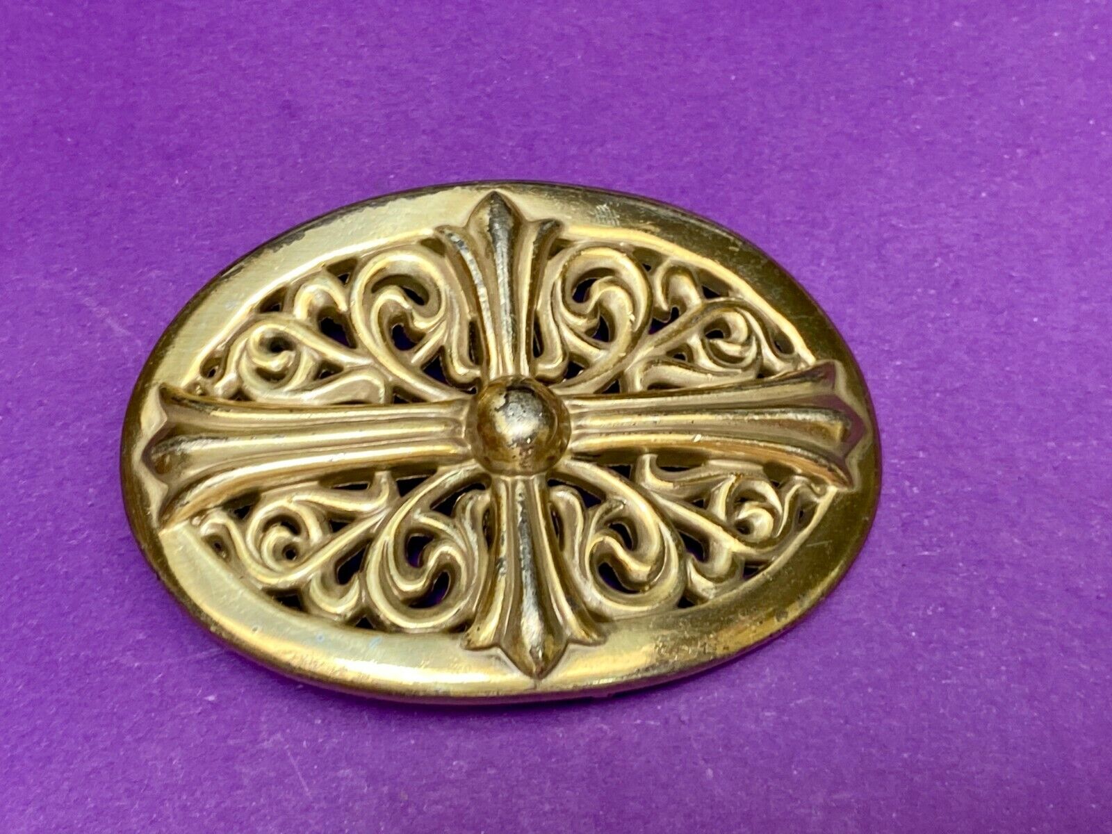 Beautiful Ornate Gold Color Western See Through Oval Belt Buckle