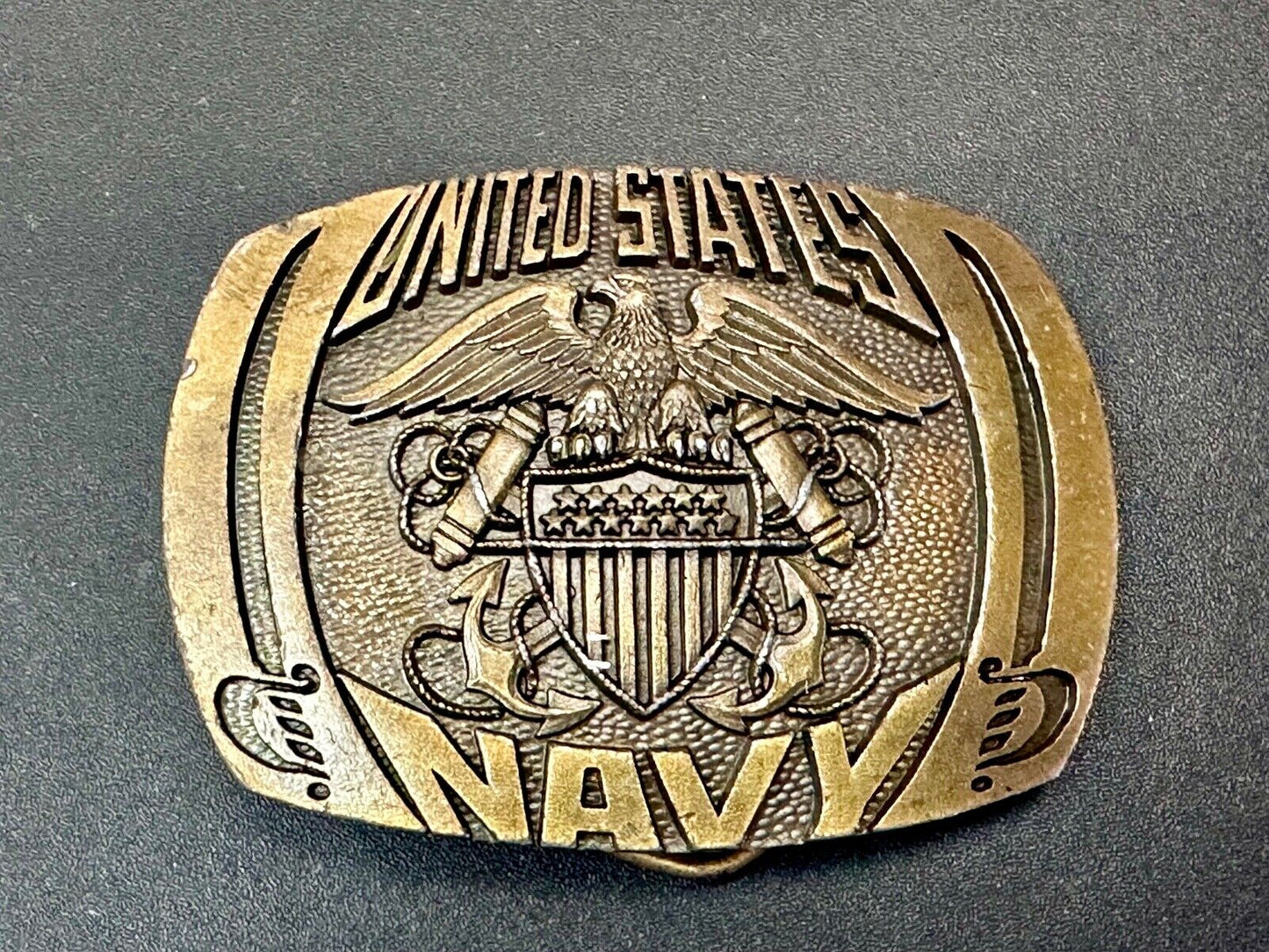 United States Navy Vintage Military 1980 Indiana Metal Craft belt buckle KR-89