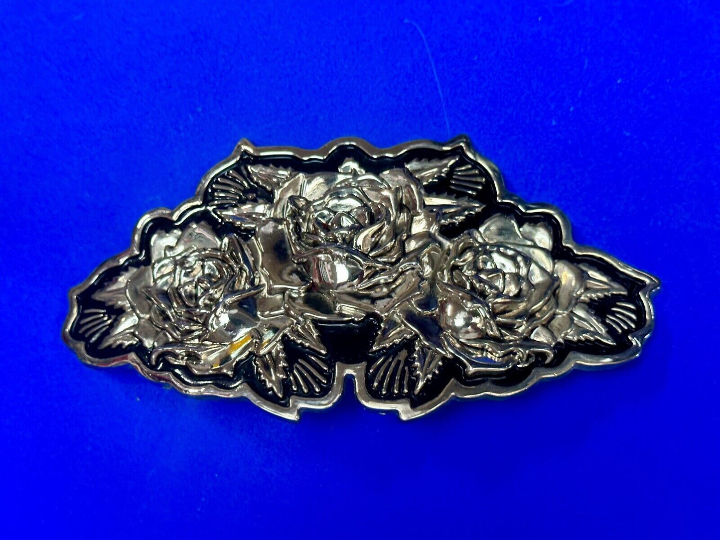 Vintage Famous Stars and Stripes Large Flowers Roses Bouquet figural Belt Buckle