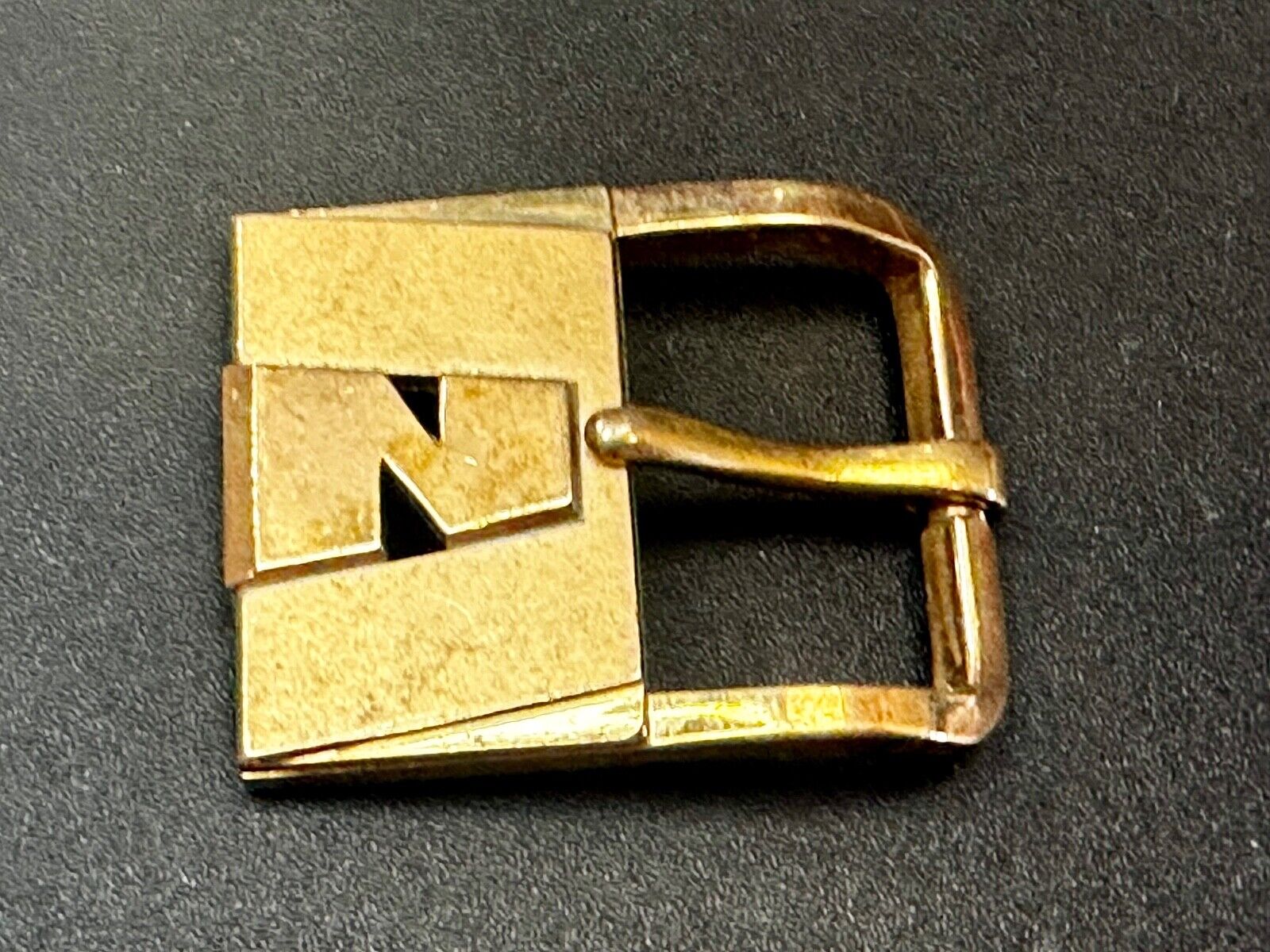 Vintage Letter N Initial Monogram Retro Gold tone Belt Buckle by Swank
