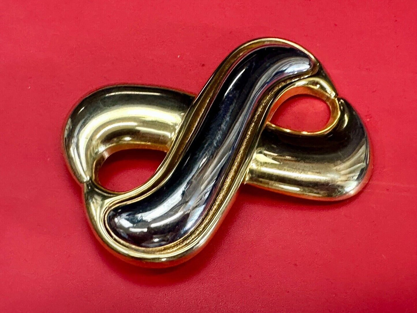 Vintage Day Lor signed gold & silver tone signed scarf shoe clip belt buckle