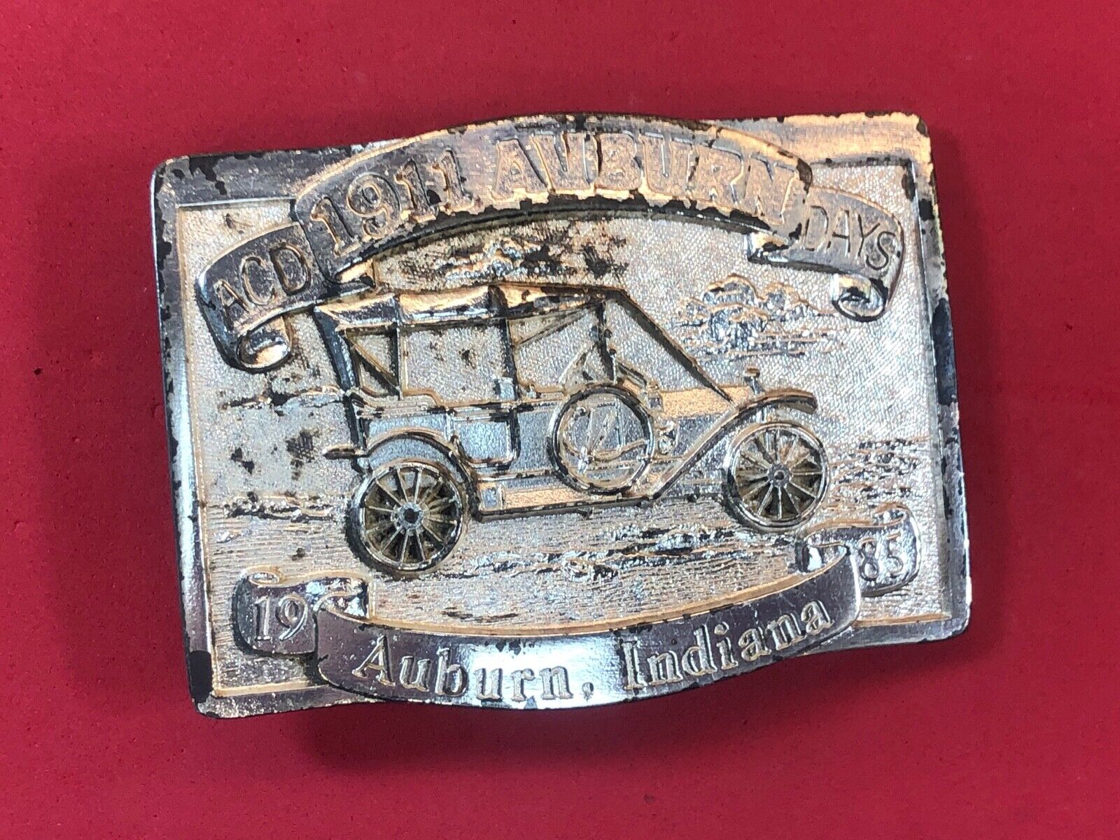 Vintage 1985 Auburn Days - Indiana belt buckle. fair and car show! 