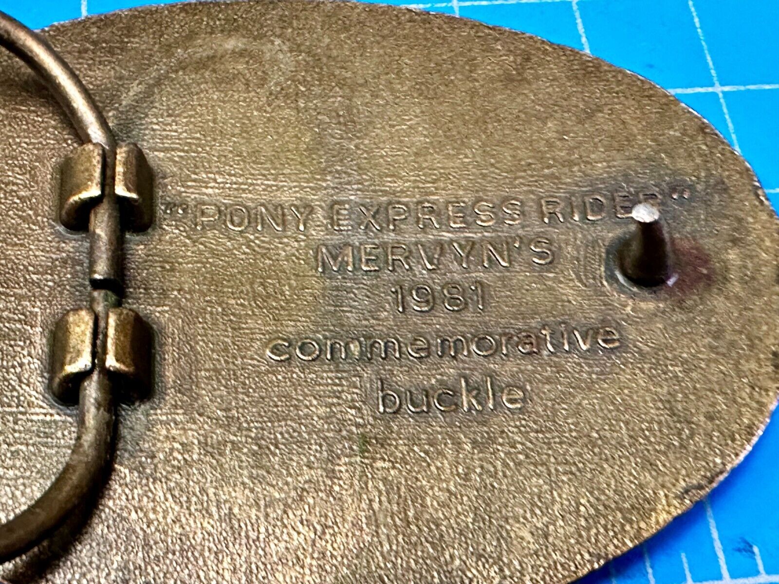 Vintage 1981 Pony Express Rider Mervyn's Commemorative Brass Tone Belt Buckle
