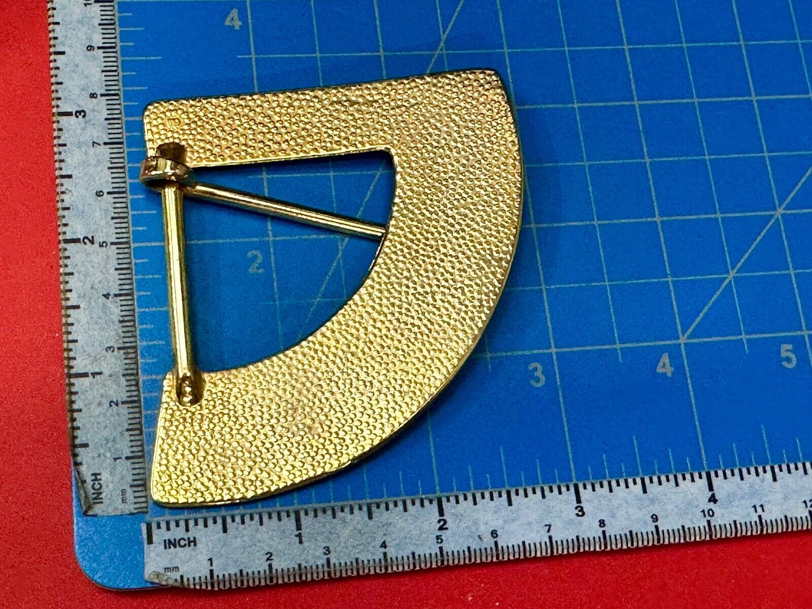 1/4 of a circle - Vintage gold tone Replacement belt buckle