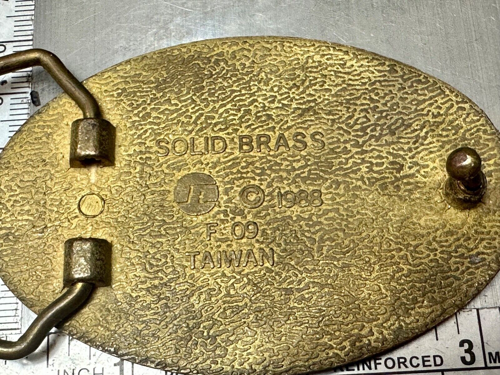 Vintage Bear  F 09 FC 1988  solid brass belt buckle