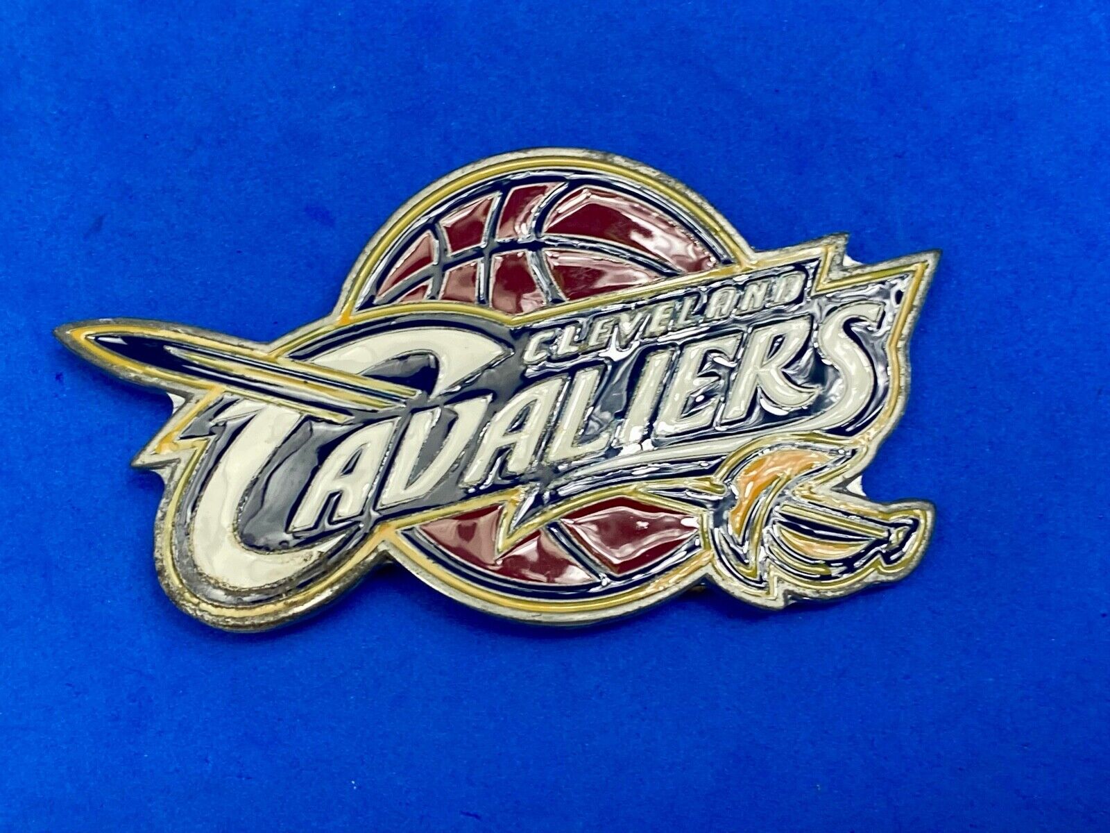 Used-  to repair  - CLEVELAND CAVALIERS NBA BASKETBALL BELT BUCKLE 