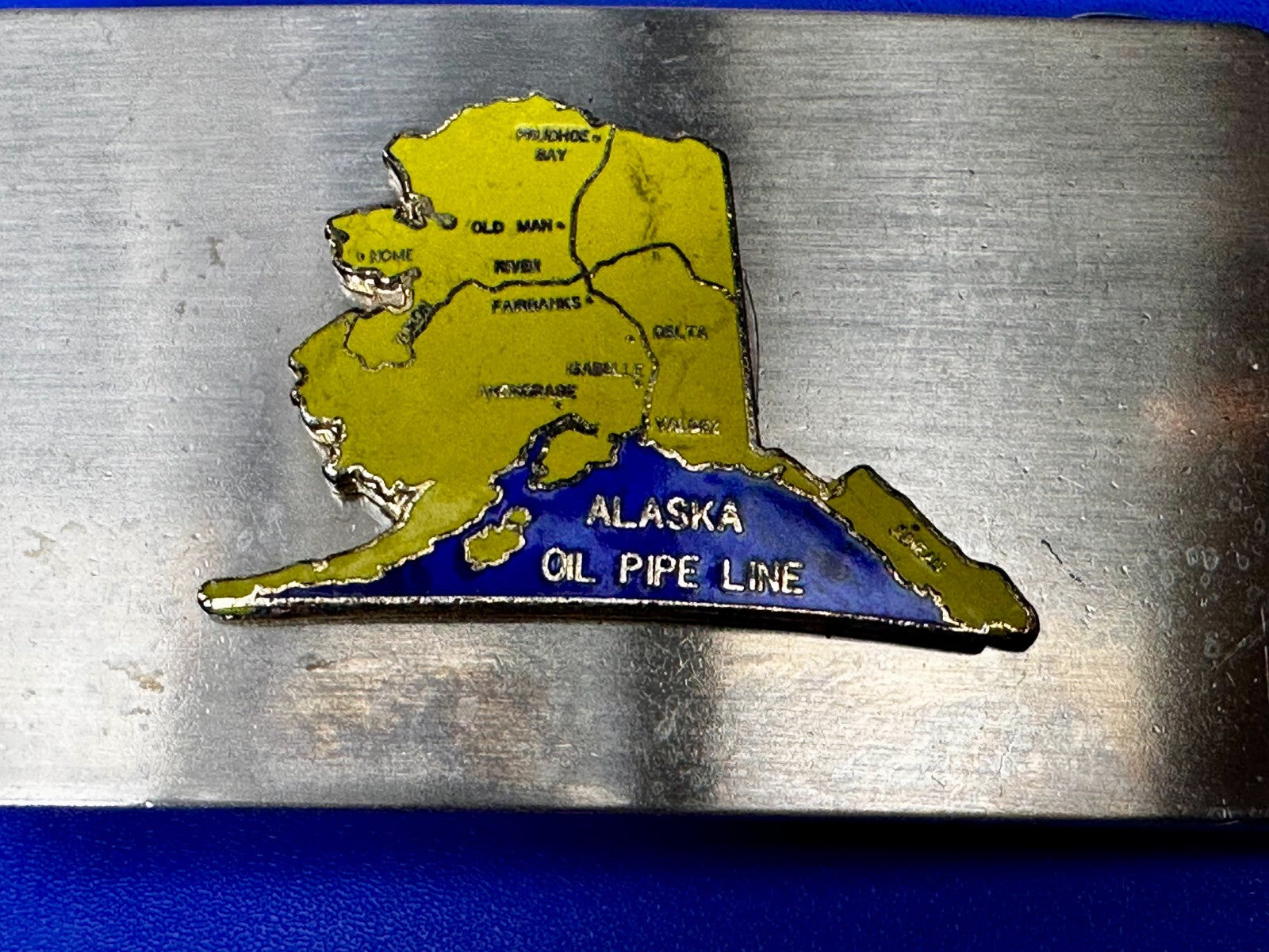 Alaska State Map Oil Pipe Line Vintage Commemorative Belt Buckle