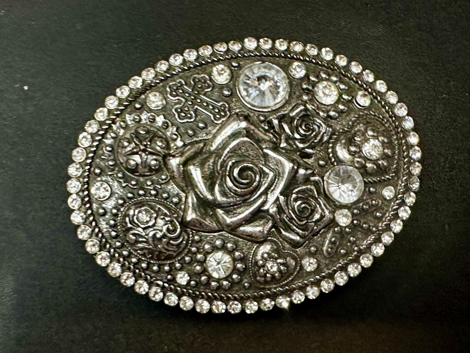Unique Rose Flower With Rhinestone Accents And Boarder Beautiful Belt Buckle