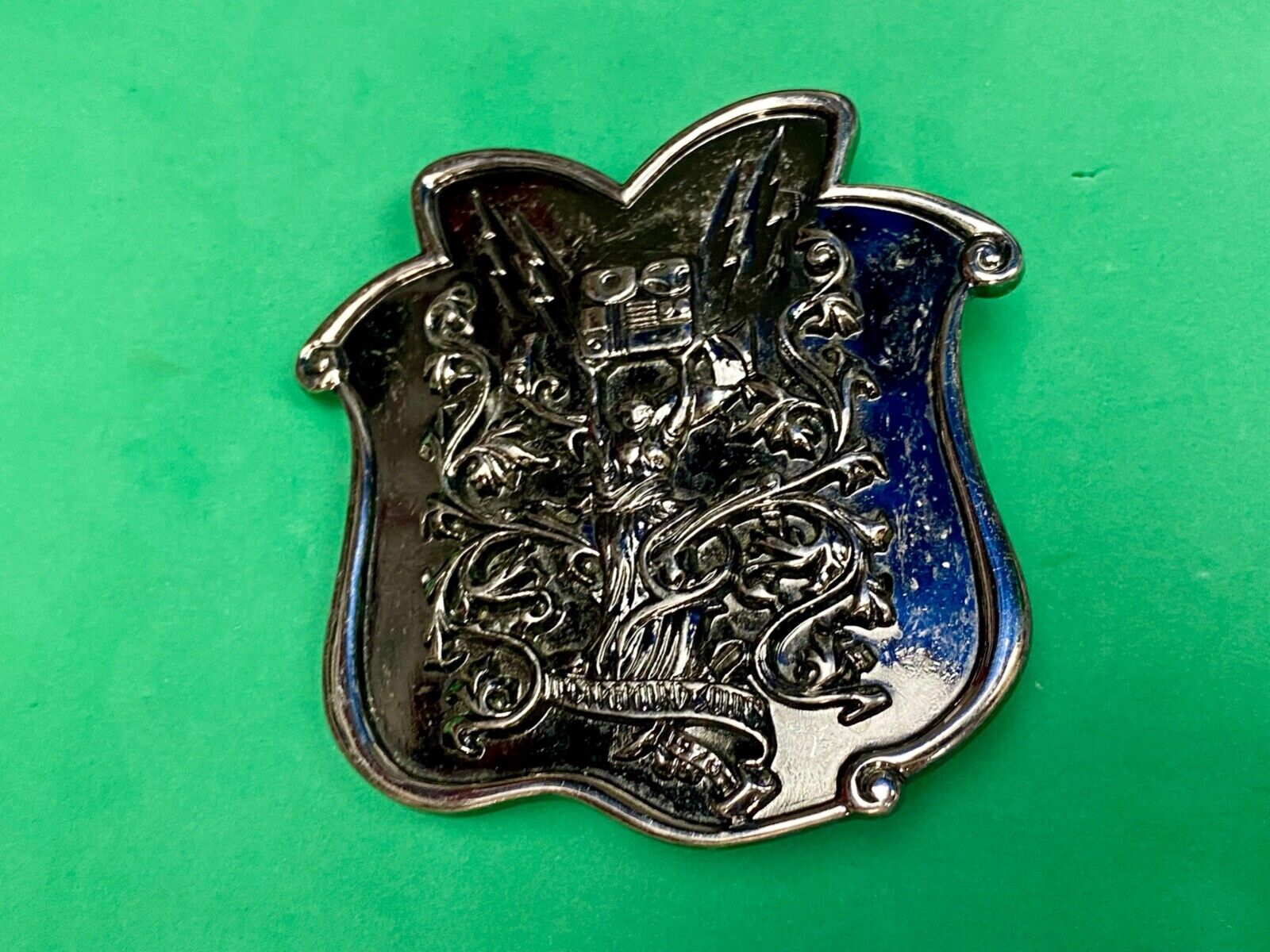 Unknown To Me, Gothic? Woman Lightning Bolts  Flower Shaped Belt Buckle