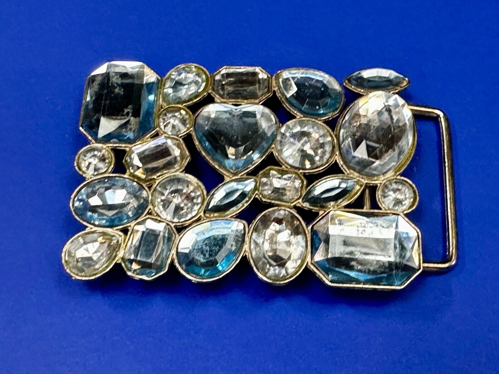 Unique Large Rhinestone's? Covering See Through Silver Tone Belt Buckle