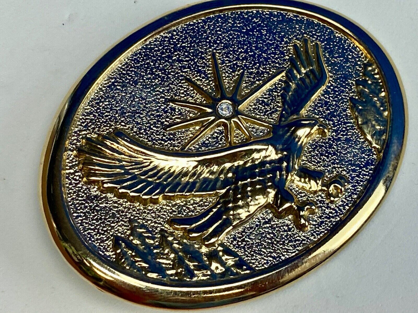 VINTAGE GOLD TONE AMERICAN EAGLE IN FLIGHT BELT BUCKLE WITH Starburst! 