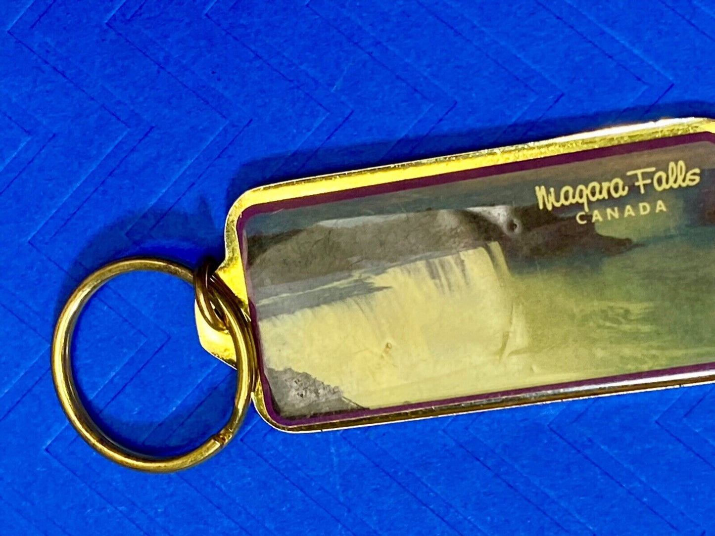 Vintage Keychain Niagra Falls Canada Souvenir Key Chain Key Ring
