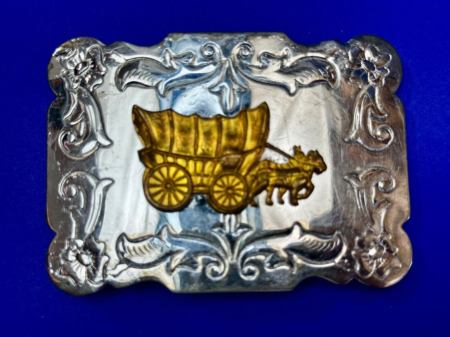 Vintage Horse Drawn Covered Wagon - two tone Belt Buckle with reflective surface
