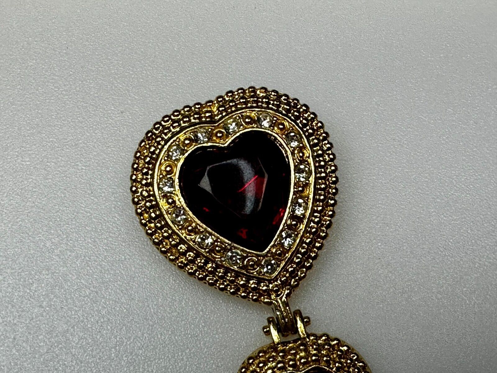 Victoria's Secret Double Heart Dangle Charm Red Ruby Large Gold Tone Brooch Pin