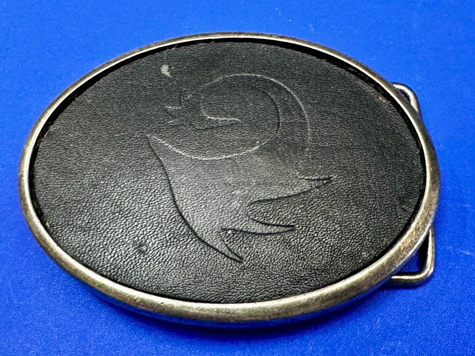 Unknown to me Animal Emblem Logo? Black Faux? leather Silver Tone Belt Buckle