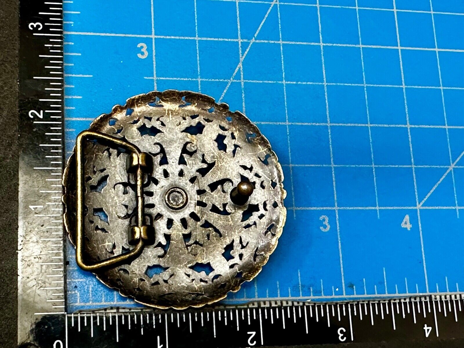Victorian Style Filigree Round Small Hippy Vibe Small Belt Buckle