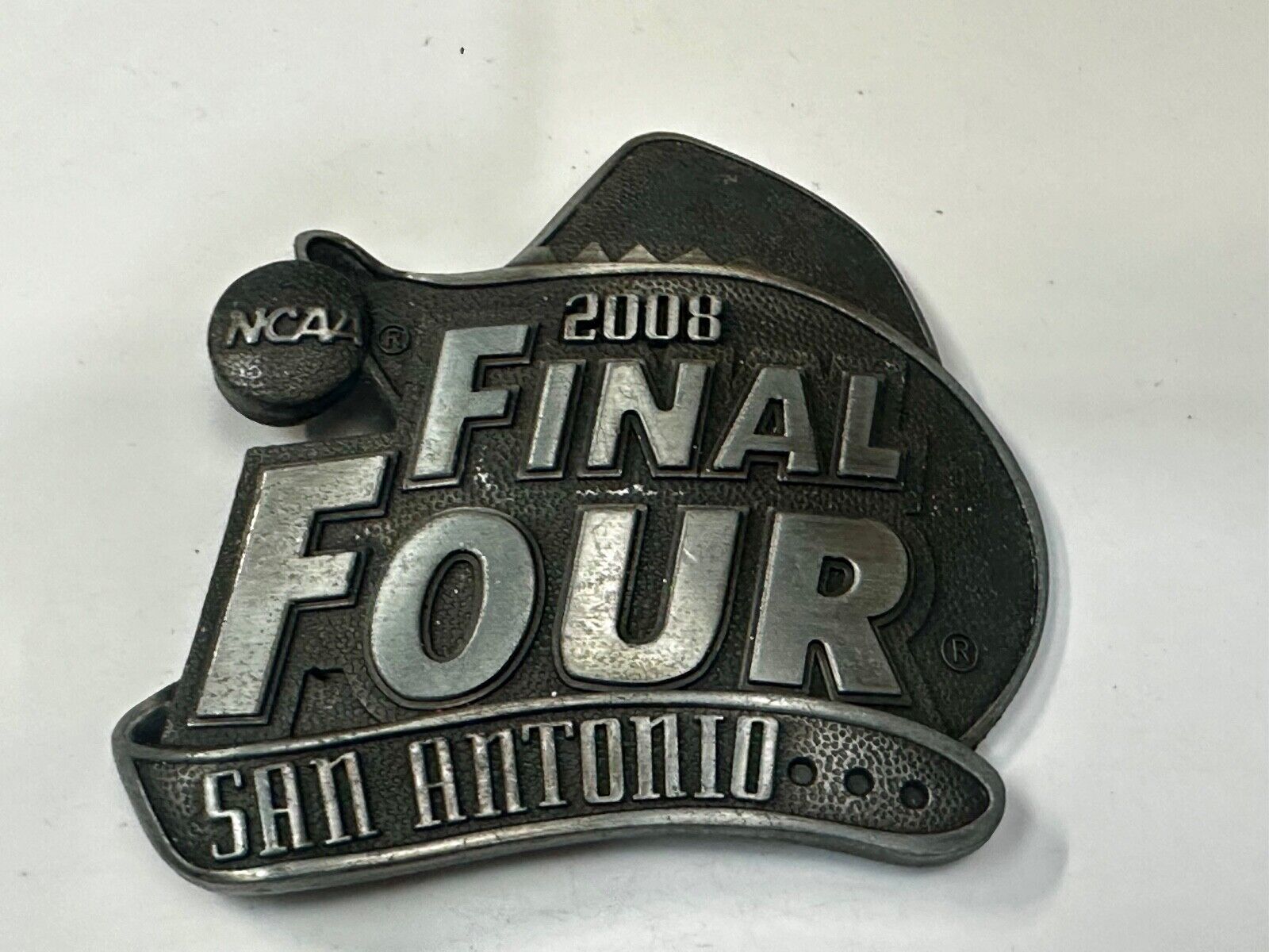 2008 Final Four Basketball Tourney Commemorative San Antonio Texas Belt Buckle