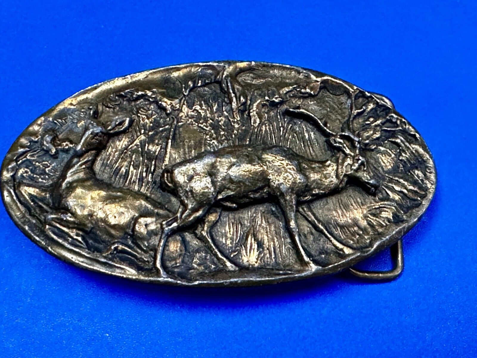 Vintage Deer in nature 1976 Adezy wide oval belt buckle