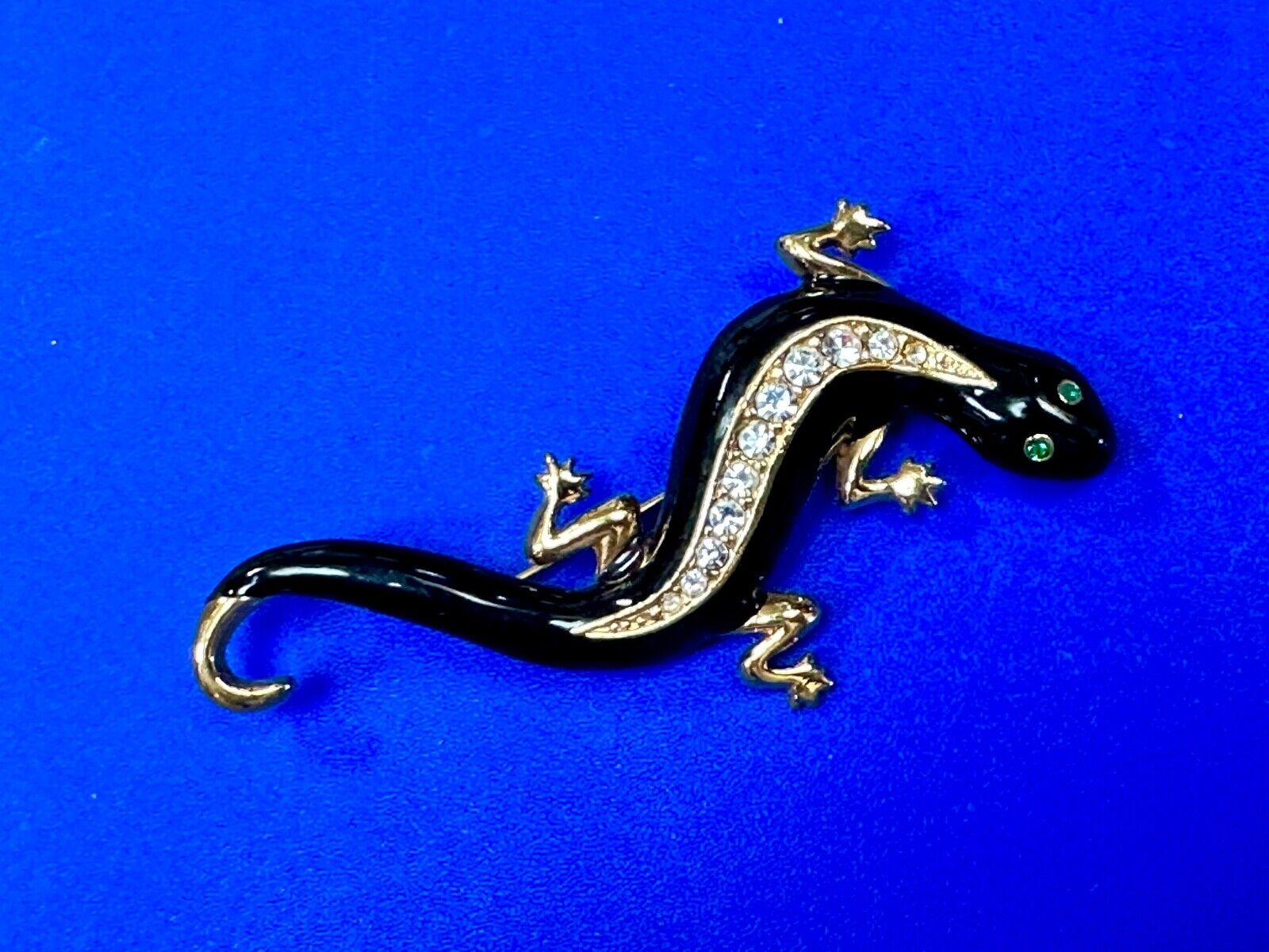 Avon signed Gecko Iguana Jeweled gold tone figural brooch pin
