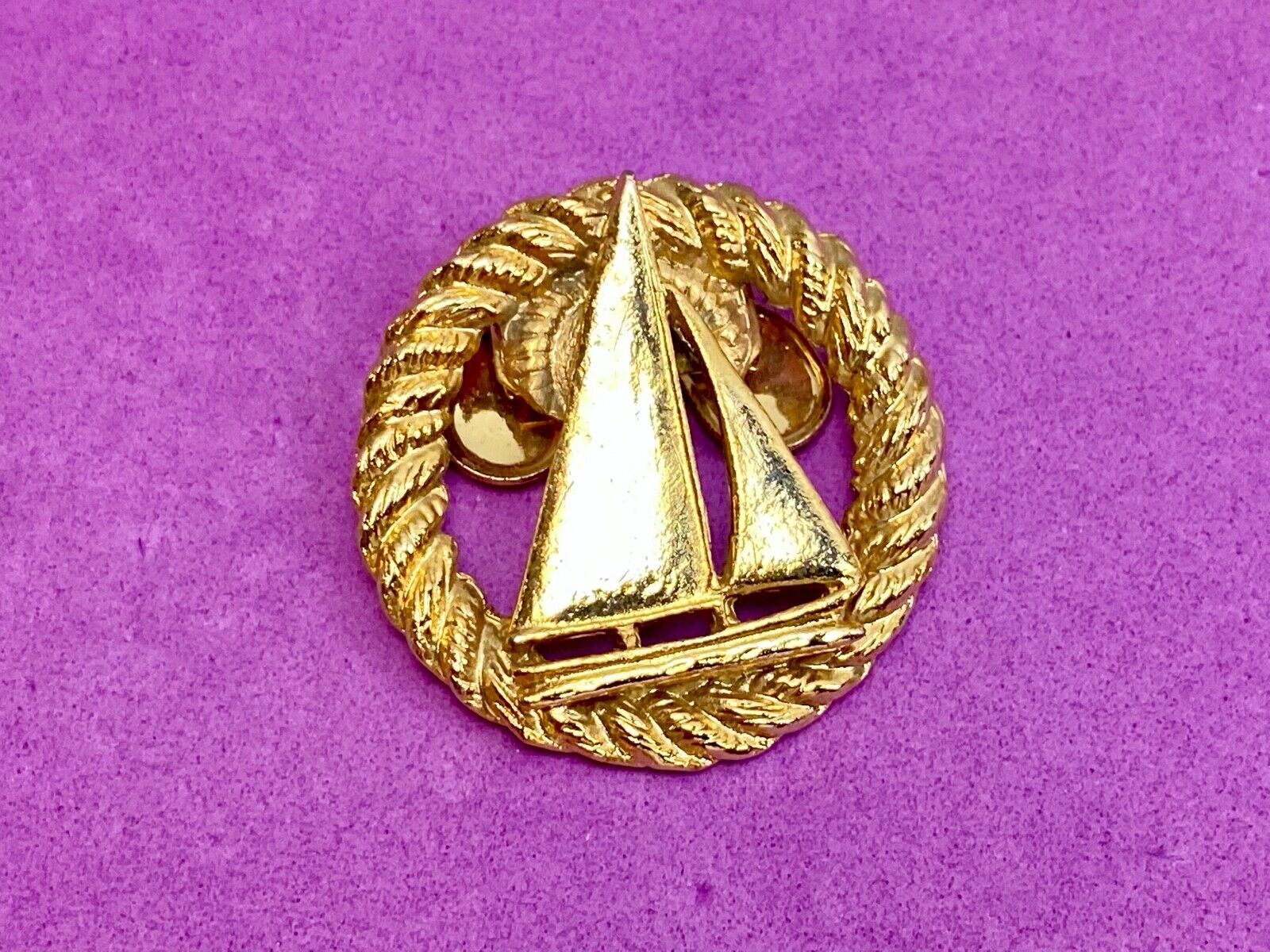 beautiful two piece Sailboat gold tone small vintage belt buckle signed Musi 
