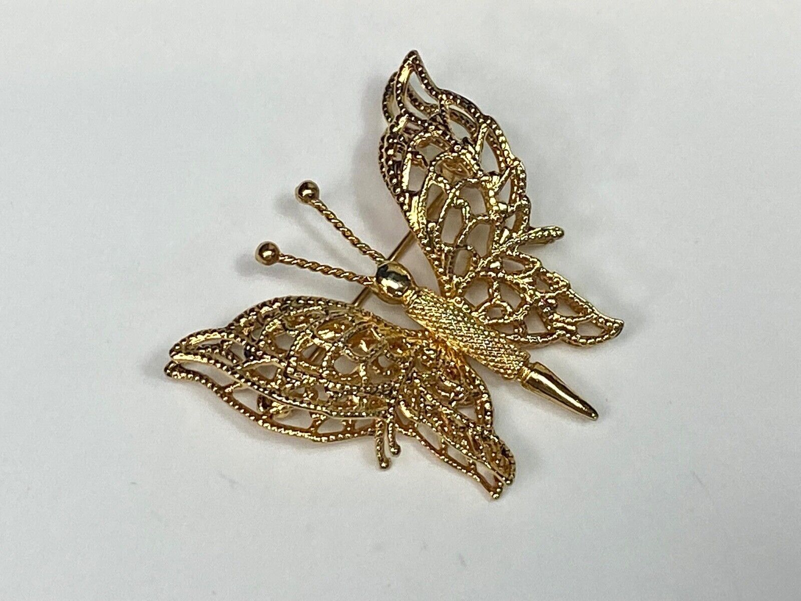 Vintage 1970'S Signed Monet Double-Wing Butterfly Gold Tone Brooch Pin
