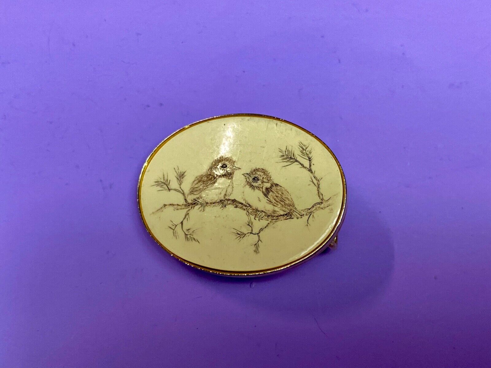 Two adorable baby birds on tree branch ART drawing Vintage Barlow belt buckle