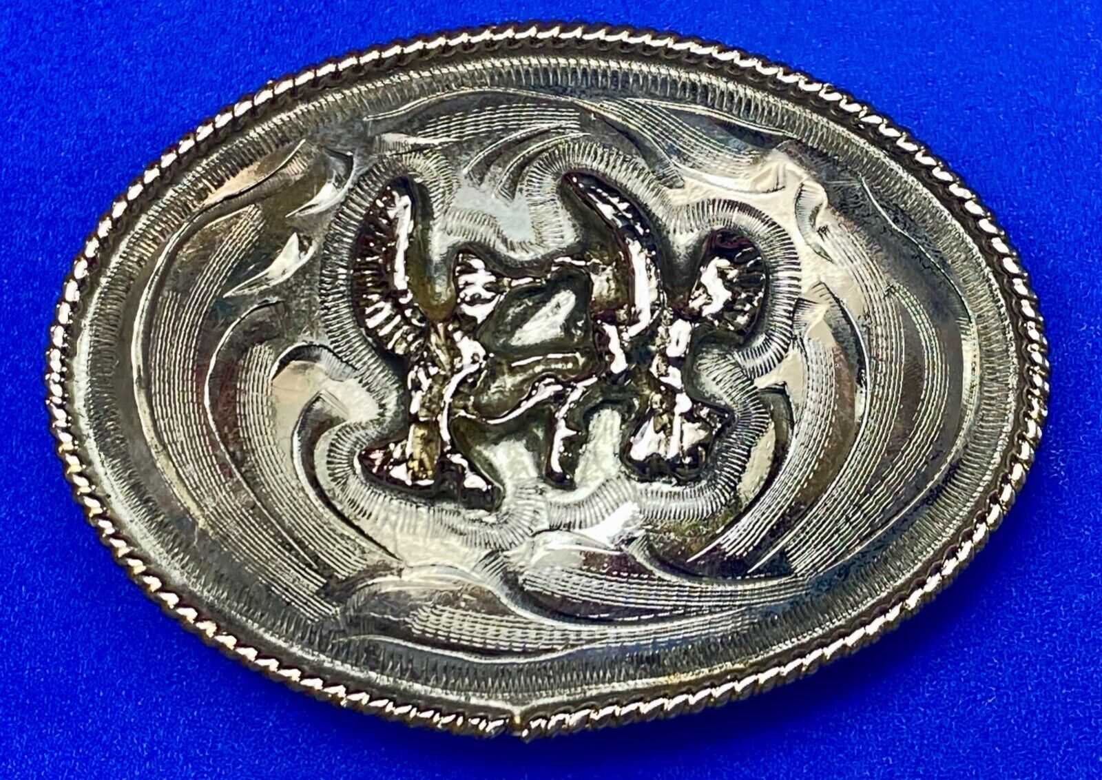 Vintage Fighting Hunting Birds?  Pre loved two tone western belt buckle  Repair