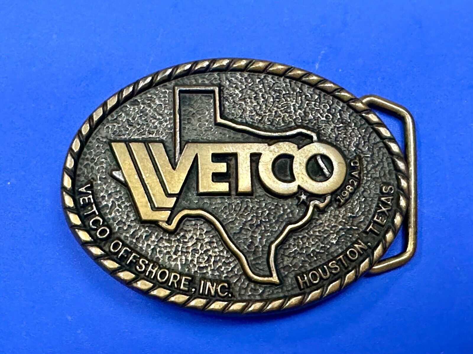 VETCO Houston Texas OffShore Inc animal health Vintage solid brass belt buckle