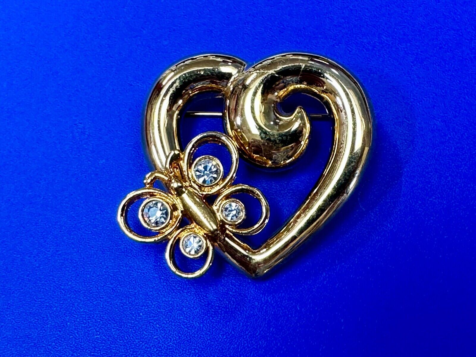 AK Anne Klein signed gold tone heart with rhinestone butterfly Brooch Pin