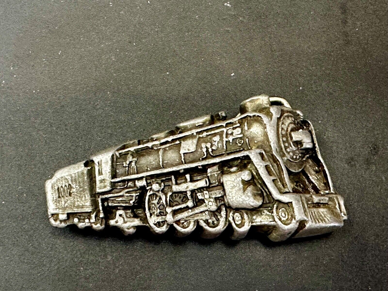 1002 RR Steam Engine Train Rail Road collectable  1978 Bergamot Belt Buckle