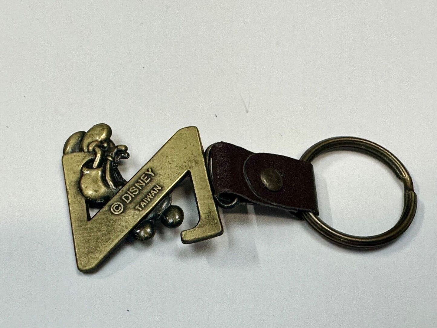 VINTAGE LETTER INITIAL Z MICKEY MOUSE DISNEY KEYCHAIN BRASS and LEATHER FOB