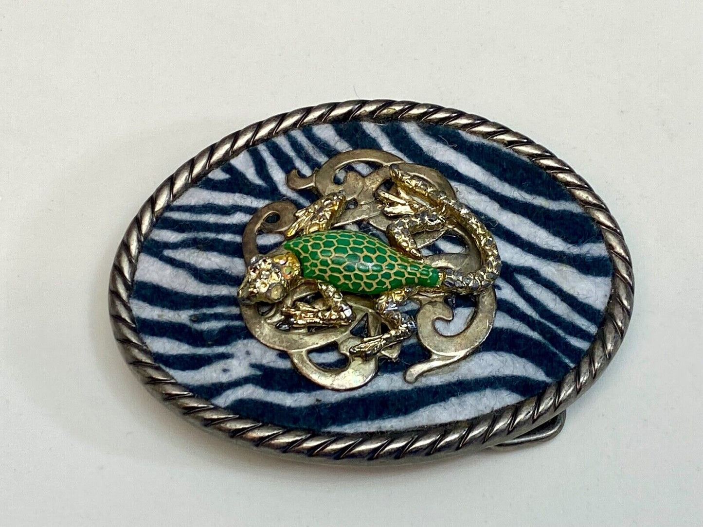 Unique!   Zebra Pattern Belt Buckle With Green Lizard ?Insect Bug? Center 
